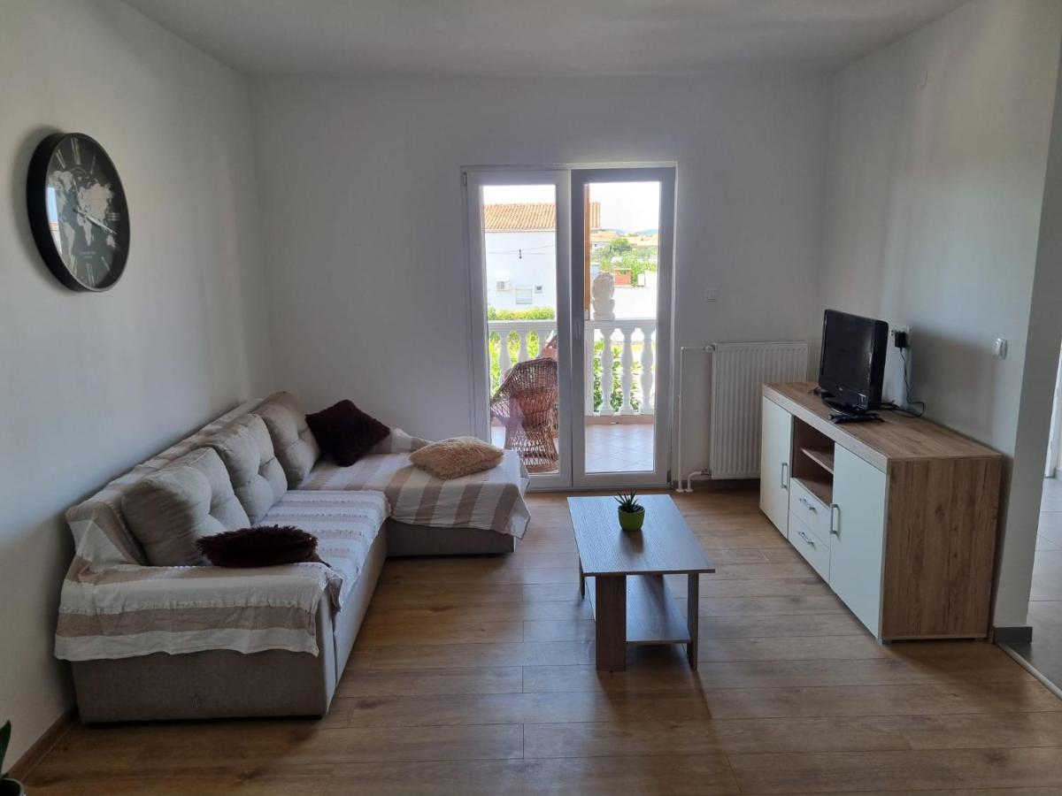 Sukošan Apartment Mate מראה חיצוני תמונה