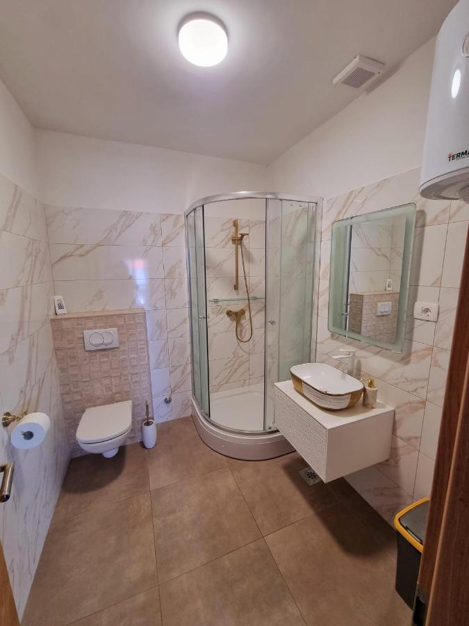 Sukošan Apartment Mate מראה חיצוני תמונה